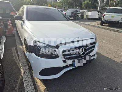 2016, Mercedes-Benz / e300, 176213 км., gas
