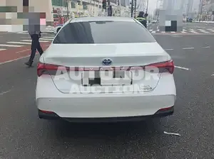 2021, Toyota / Avalon, 12180 км., hybrid, 2487 куб.см.