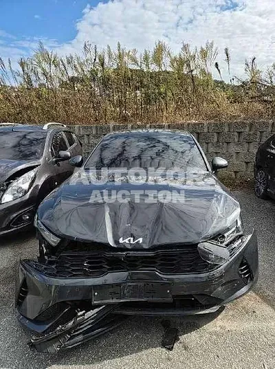 2022, Kia / K5, 150000 км., hybrid, 1600 куб.см.