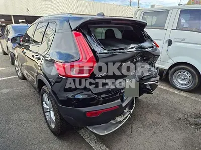 2021, Volvo / XC40, 68983 км., gas