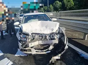 2016, Hyundai / Ioniq, VIN: KMHC751CGGU001858, hybrid, 1580 куб.см.