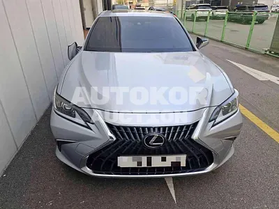 2022, Lexus / ES 300, hybrid