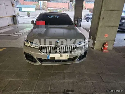 2022, BMW / 530e, 65956 км., gas