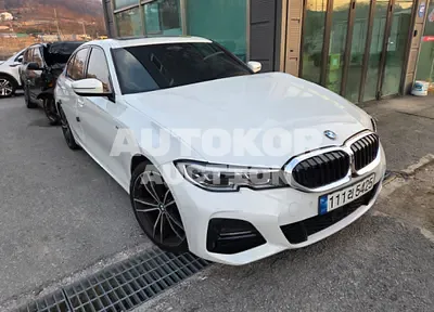2022, BMW / 320i, 33869 км., gas