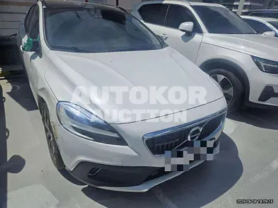 2019, Volvo / V40, 120000 км., diesel