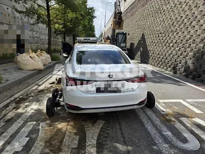 2018, Lexus / ES 300, 88300 км., hybrid
