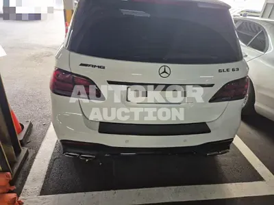 2017, Mercedes-Benz / GLE 63, 127588 км., gas