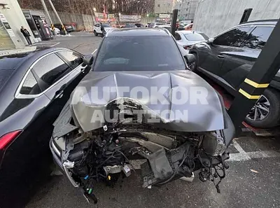 2021, Genesis / GV80, 28389 км., gas