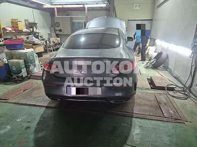 2016, Mercedes-Benz / C 200, 84063 км., gas, 1991 куб.см.