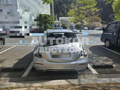 2016, Mercedes-Benz / E 220, 57333 км., diesel