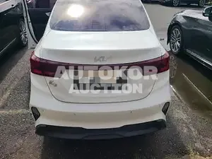 2021, BMW / Z1, 35546 км., gas