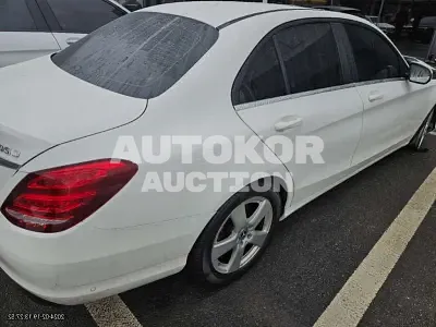2018, Mercedes-Benz / C 200, VIN: WDDWF4CB9JF615972, 32001 км., gas