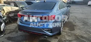 2019, BMW / Z1, 32000 км., gas, 1596 куб.см.