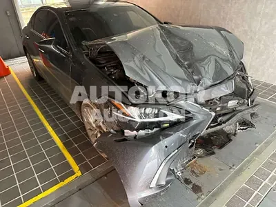2022, Lexus / ES 300, VIN: JTHBA1C13N2010371, 32274 км., hybrid