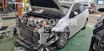 2017, Toyota / Prius, VIN: JTDKBRFU9H3551586, 108272 км., hybrid