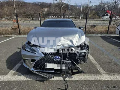 2022, Lexus / es300h, 90815 км., hybrid
