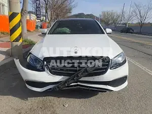 2019, Mercedes-Benz / E 300, VIN: WDDZF4KB4KA691533, 57671 км., gas
