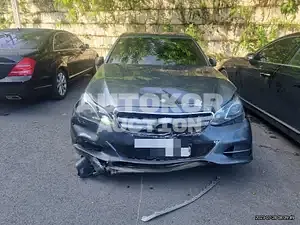 2015, Mercedes-Benz / E 250, VIN: WDDHF9HBXGB187747, 156690 км., diesel