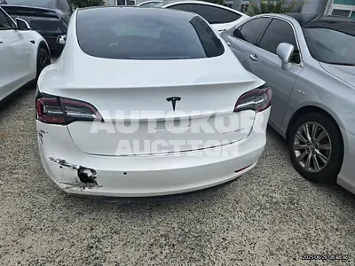 2021, Tesla / Model 3, 86286 км., electric