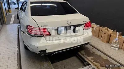 2016, Mercedes-Benz / E 220, 182633 км., diesel