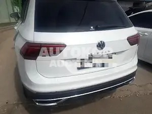 2022, Volkswagen / Tiguan, VIN: WVGZZZ5NXPW011712, 15000 км., diesel