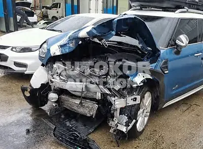 2018, MINI / Countryman, VIN: WMWYU1102J3E82949, gas