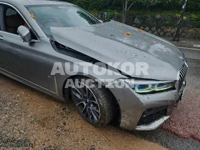 2020, BMW / 740, VIN: WBA7T410XLCE40015, 22573 км., gas