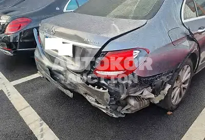 2019, Mercedes-Benz / E 300, VIN: WDDZF4KB2KA568247, 56002 км., gas