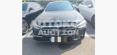 2022, Mercedes-Benz / S 580, 25616 км., hybrid, 3982 куб.см.