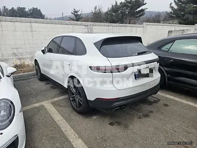 2023, Porsche / Cayenne, 42556 км., gas