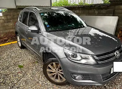 2015, Volkswagen / Tiguan, VIN: WVGZZZ5NZFW536526, 129400 км., diesel