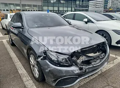 2018, Mercedes-Benz / E 300, VIN: WDDZF4KB8JA426371, 57304 км., gas