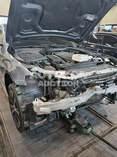 2021, Mercedes-Benz / E 300, VIN: W1KZF5EB8MA947189, 70660 км., gas