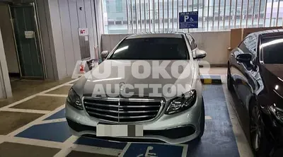 2017, Mercedes-Benz / E 300, 51618 км., gas