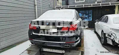 2014, BMW / 750, gas