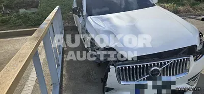 2023, Volvo / XC90, gas
