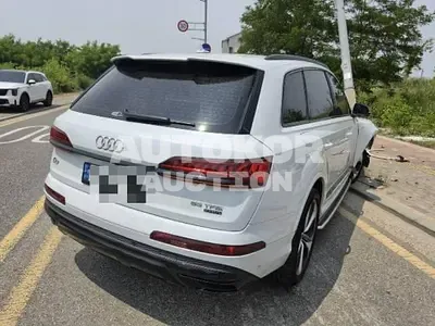 2022, Audi / Q7, gas, 2995 куб.см.