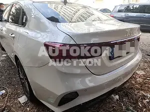 2022, BMW / Z1, VIN: KNAF341BENA137021, 12000 км., gas, 1598 куб.см.