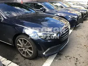 2022, Mercedes-Benz / E 300, VIN: W1KZF5EB0NB034230, 3000 км., hybrid