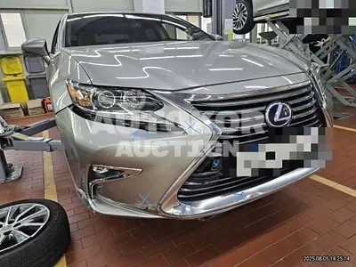 2016, Lexus / ES 300, 137892 км., hybrid