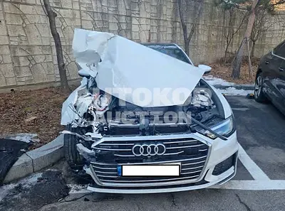2022, Audi / A6, VIN: WAUZZZF29NN035766, gas