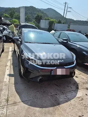 2024, BMW / Z1, 658 км., gas, 1600 куб.см.
