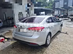 2016, BMW / Z1, VIN: KNAFJ412BGA623557, 46119 км., gas, 1591 куб.см.