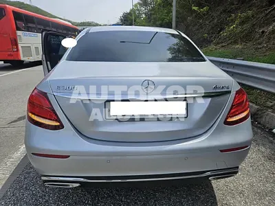 2018, Mercedes-Benz / E 300, VIN: WDDZF4KB6KA538829, 99507 км., gas
