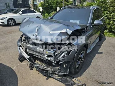 2022, Mercedes-Benz / glc300, VIN: W1N2539841G109003, 43501 км., gas