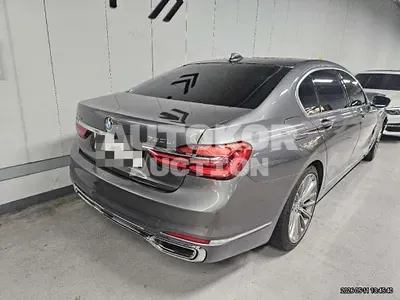 2017, BMW / 750, 144310 км., gas