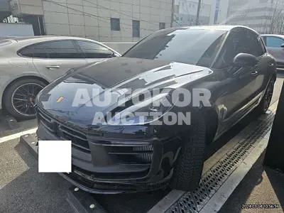 2023, Porsche / Macan, VIN: WP1AF2957PLB55746, 8034 км., gas