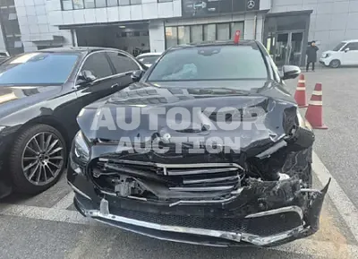 2021, Mercedes-Benz / e300, 58213 км., hybrid
