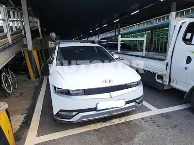 2022, Hyundai / Ioniq, VIN: KMHKN81AFNU015543, 45944 км., electric