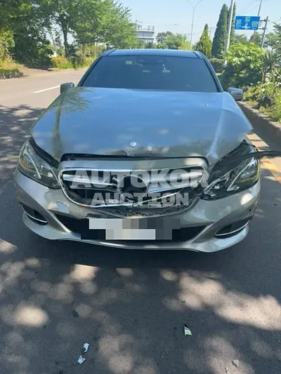 2015, Mercedes-Benz / e300, 60000 км., gas